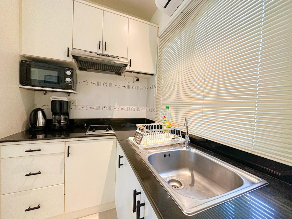 Oasis One Bedroom 10 Minutes From Rawai Apartment